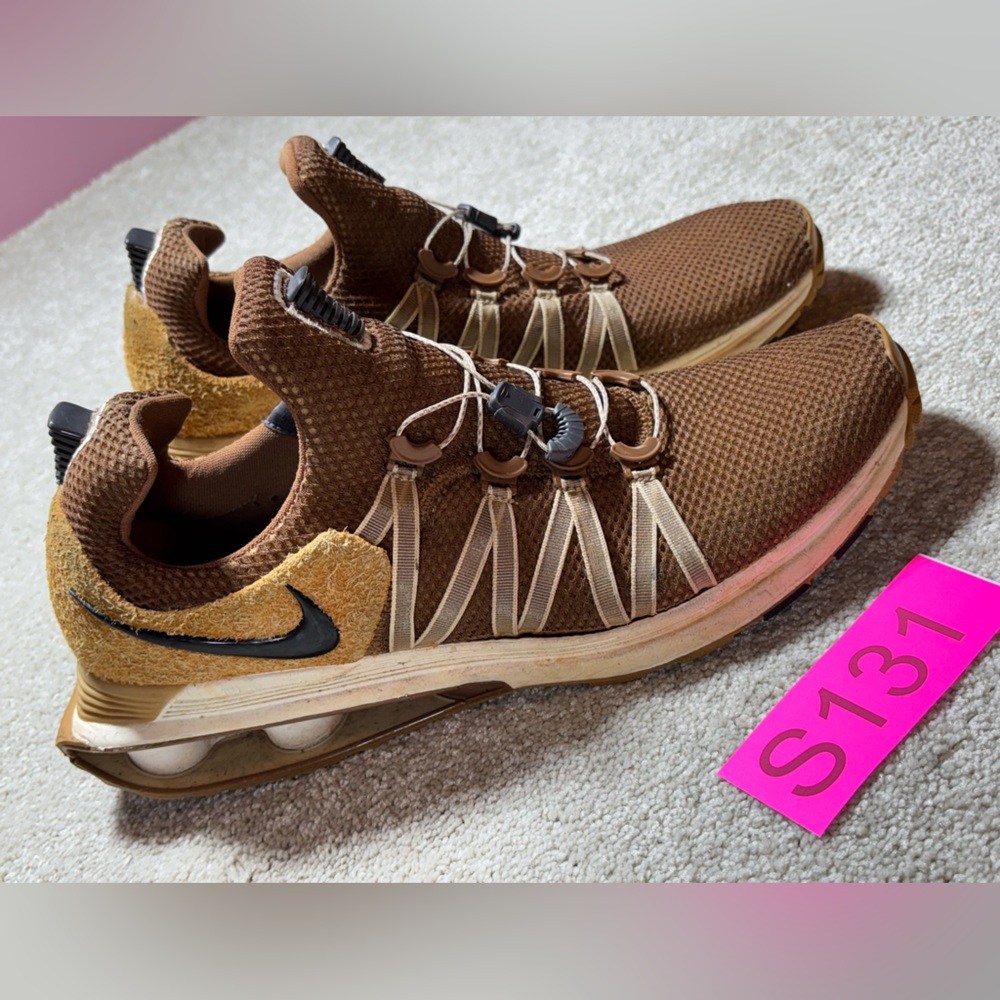 Nike Shox Gravity Elemental Gold Sz 13 AR1999-701